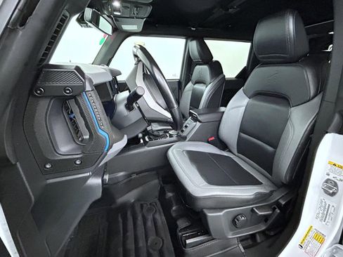 Used 2024 Ford Bronco Black Diamond AWD/4WD image 10