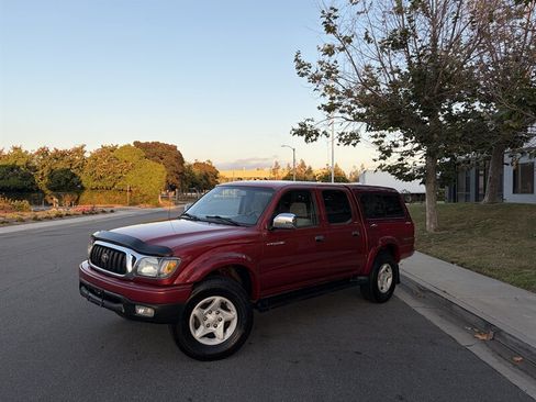 Used 2002 Toyota Tacoma PreRunner RWD image 1