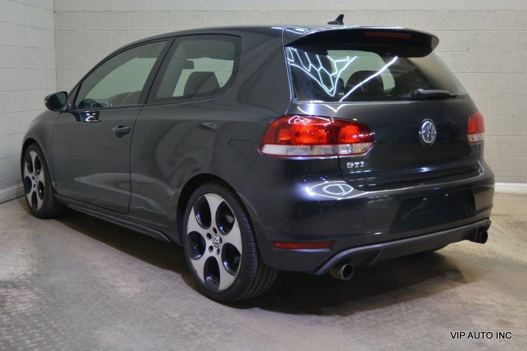 Used 2011 Volkswagen GTI 2-Door FWD image 3