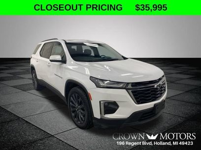 Used 2023 Chevrolet Traverse RS