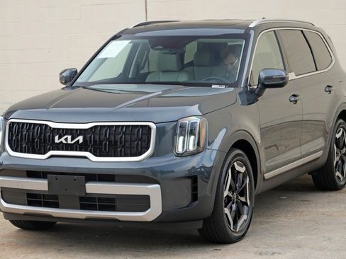Used 2023 Kia Telluride EX AWD/4WD image 49