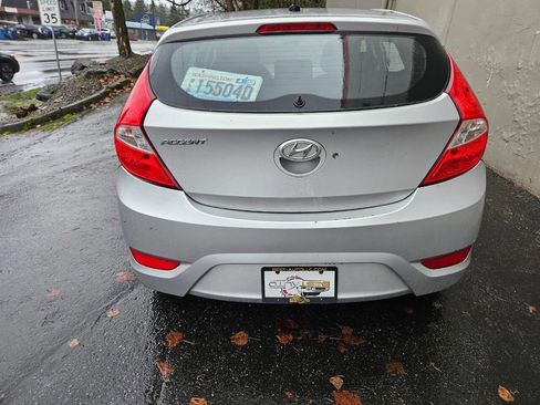 Used 2012 Hyundai Accent GS image 5