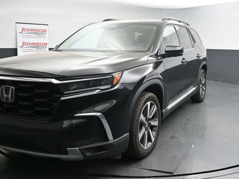 Used 2023 Honda Pilot Elite image 4