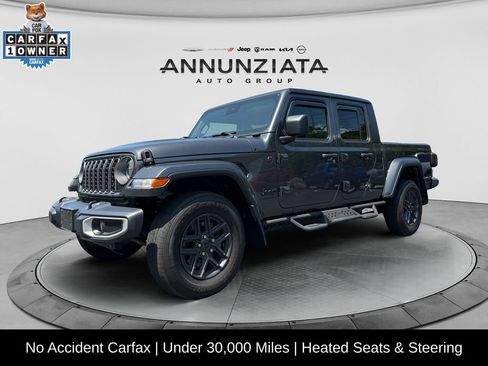 Used 2025 Jeep Gladiator Sport AWD/4WD image 1