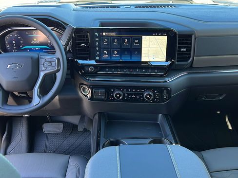 New 2026 Chevrolet Silverado 2500 ZR2 w/ LPO, Dark Essentials Package image 18