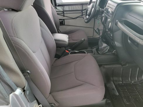 Used 2013 Jeep Wrangler Sport AWD/4WD image 14