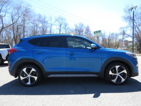 Used 2018 Hyundai Tucson Value AWD/4WD image 4