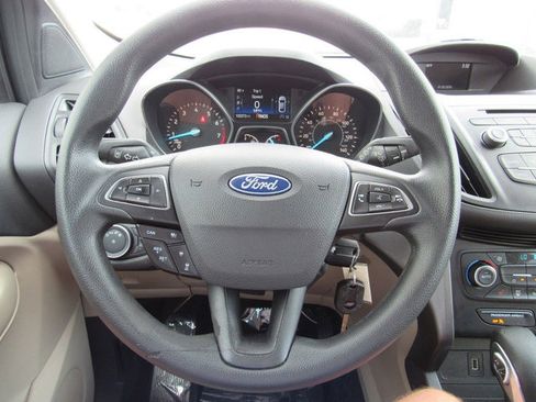 Used 2018 Ford Escape SE w/ Ford Safe & Smart Package FWD image 25