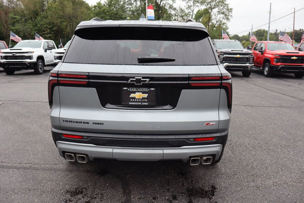 New 2027 Chevrolet Traverse Z71 w/ Enhanced Driving Package AWD/4WD image 35