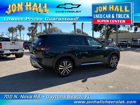 Used 2025 Nissan Pathfinder Platinum w/ Cargo Package image 15