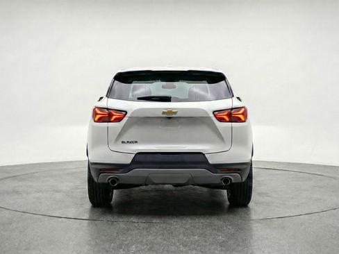 Used 2025 Chevrolet Blazer LT FWD image 7