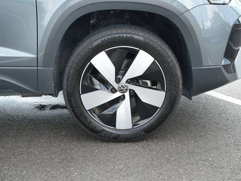 Used 2025 Volkswagen Taos S AWD/4WD image 45