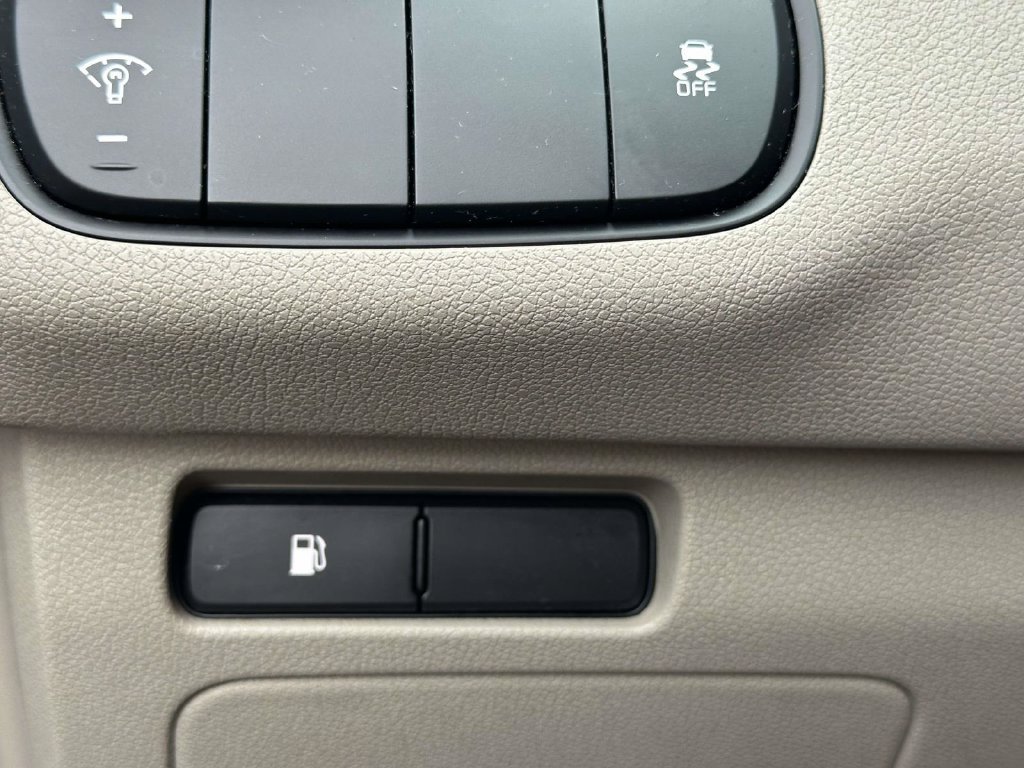 Used 2018 Kia Sorento AWD image 34