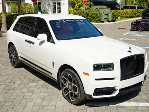 Used 2024 Rolls-Royce Cullinan image 11