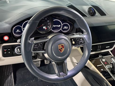 Used 2019 Porsche Cayenne S AWD/4WD image 4