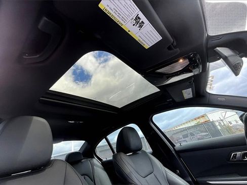 Used 2020 BMW 330i Sedan image 17