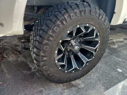 Used 2018 Ford F150 Platinum AWD/4WD image 10