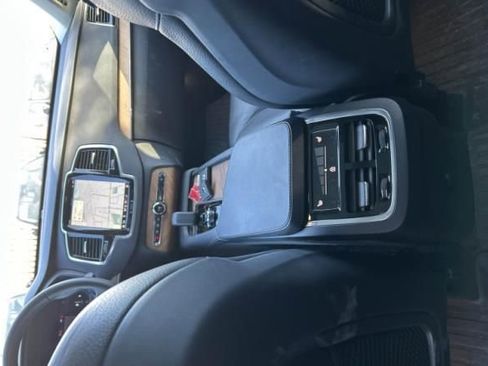 Used 2023 Volvo XC90 B6 Plus w/ Protection Package Premier image 3