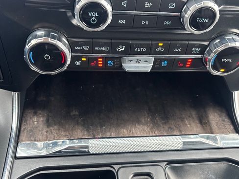 Certified 2022 Ford F150 Lariat w/ Equipment Group 502A High image 49