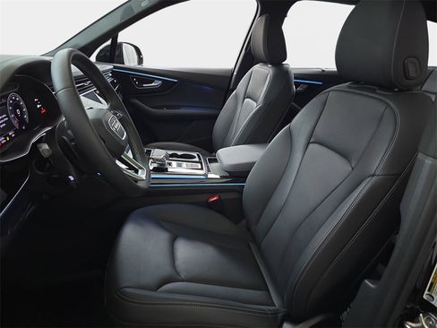 Used 2025 Audi Q7 2.0T Premium Plus w/ Premium Plus Package image 18