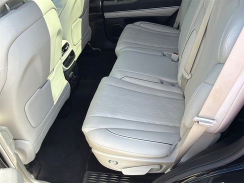 Used 2024 Genesis GV80 2.5T w/ Advanced Package image 21