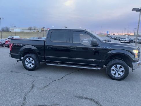 Used 2016 Ford F150 XLT image 9