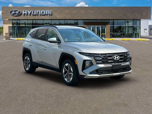 Used 2025 Hyundai Tucson SEL FWD image 42