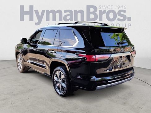 Used 2024 Toyota Sequoia Capstone AWD/4WD image 5