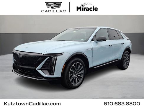 New 2026 Cadillac Lyriq Sport image 1