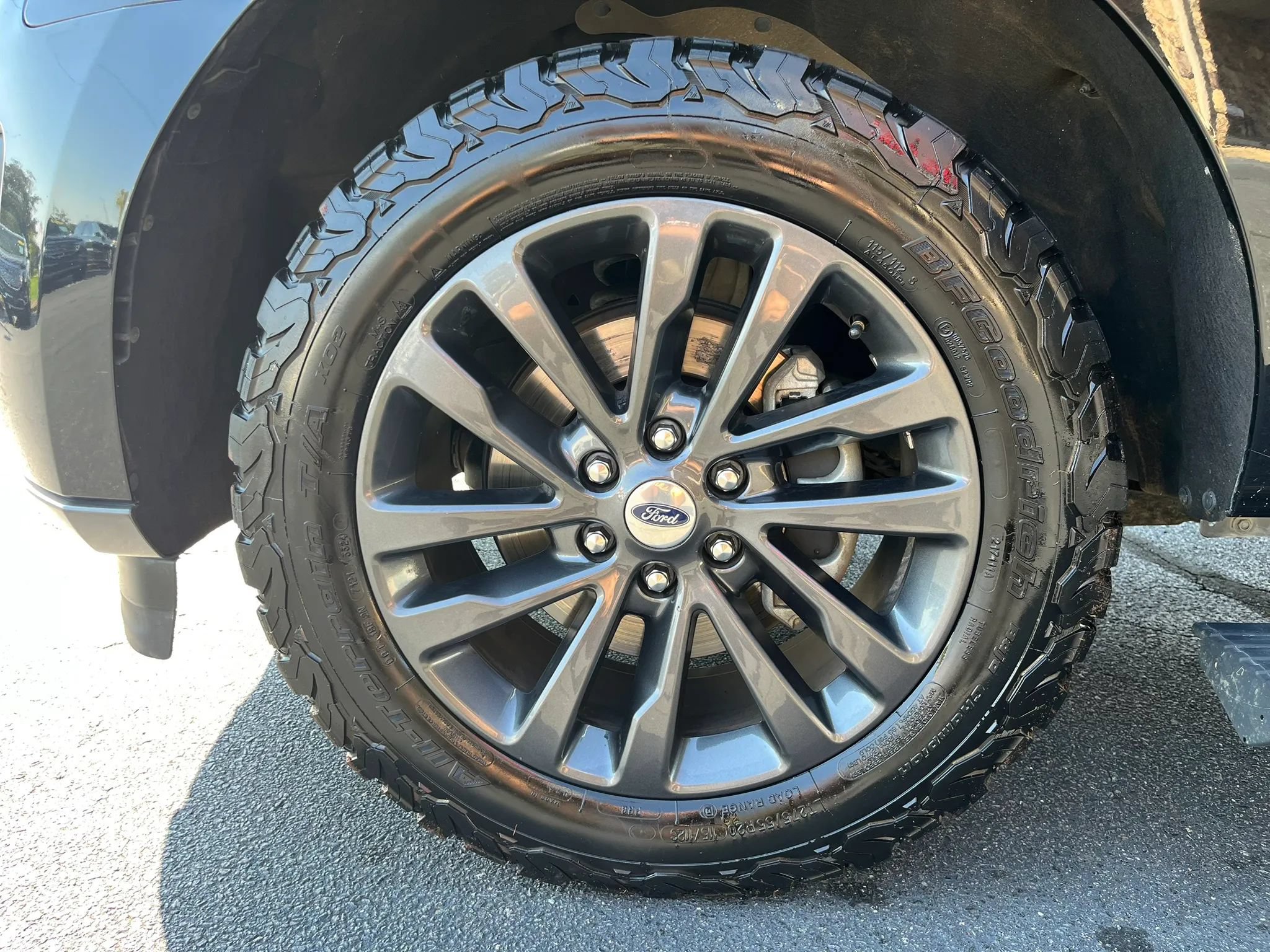 Used 2021 Ford Expedition Limited RWD image 28