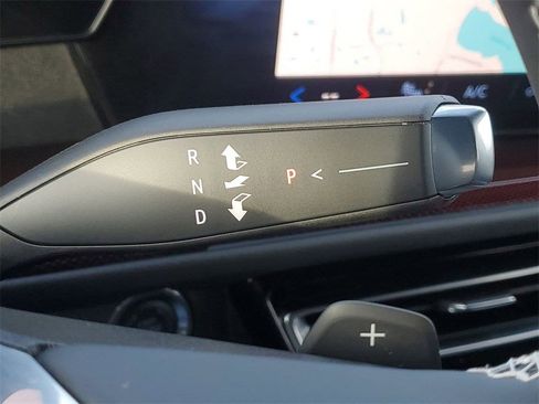 Used 2025 Chevrolet Traverse Z71 w/ Driver Confidence Package image 16