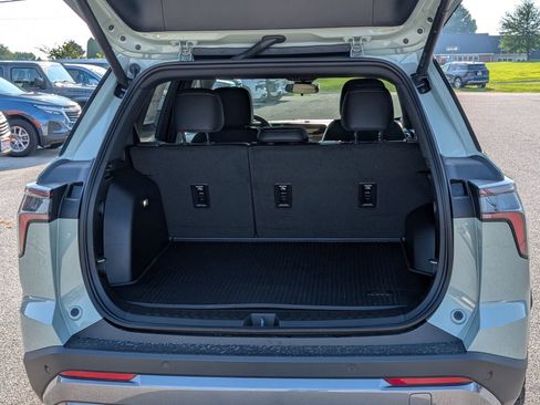 New 2026 Chevrolet Equinox ACTIV w/ Convenience Package III image 12