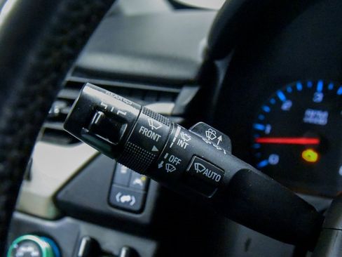 Used 2018 GMC Yukon XL Denali w/ Open Road Package image 29