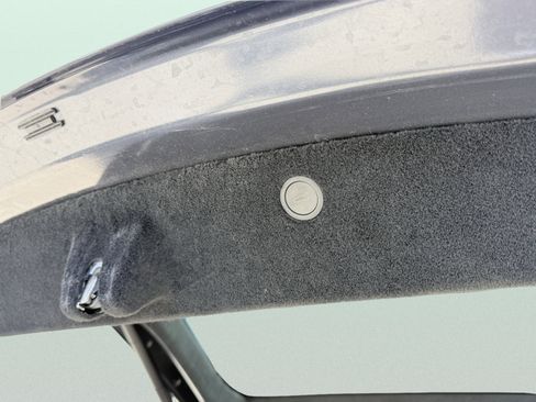 Used 2023 Tesla Model X image 16