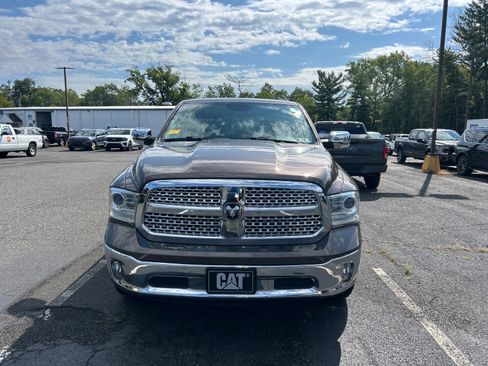 Used 2018 RAM 1500 Laramie w/ Convenience Group AWD/4WD image 2