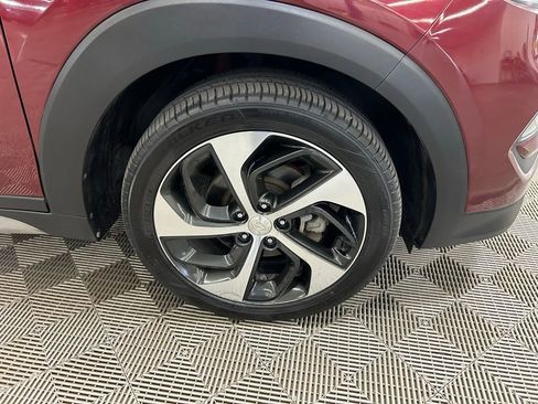 Used 2017 Hyundai Tucson Sport AWD/4WD image 2