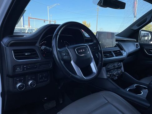 Used 2022 GMC Yukon XL SLE w/ Max Trailering Package image 9