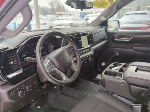 Certified 2025 Chevrolet Silverado 1500 RST image 14