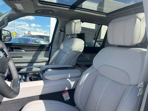 New 2024 Jeep Grand Wagoneer Series I w/ Rear Seat Video Group 1 AWD/4WD image 20