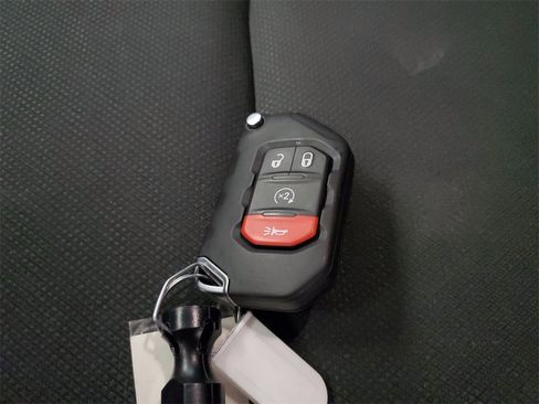 Used 2020 Jeep Wrangler Unlimited Sport S image 26