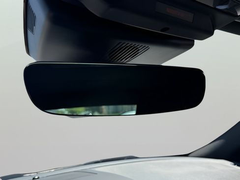 Used 2019 Jaguar F-TYPE Convertible RWD image 21
