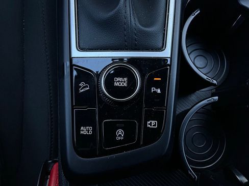 Used 2025 Kia Sportage LX image 21