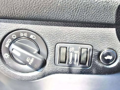 Used 2017 Dodge Challenger SXT Plus image 15