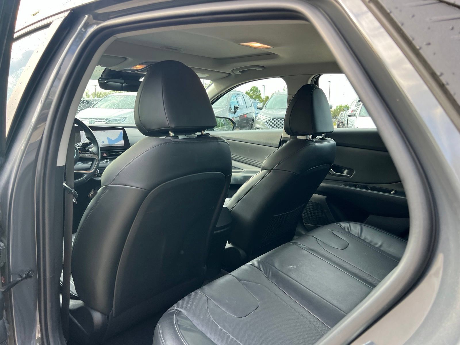 Certified 2023 Hyundai Elantra Limited w/ Preferred Accessory Package FWD image 16