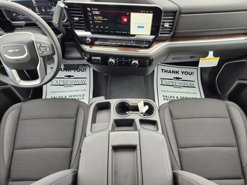 New 2026 GMC Sierra 2500 SLE image 11