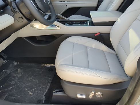 New 2026 Lincoln Nautilus Premier w/ Equipment Group 102A image 11