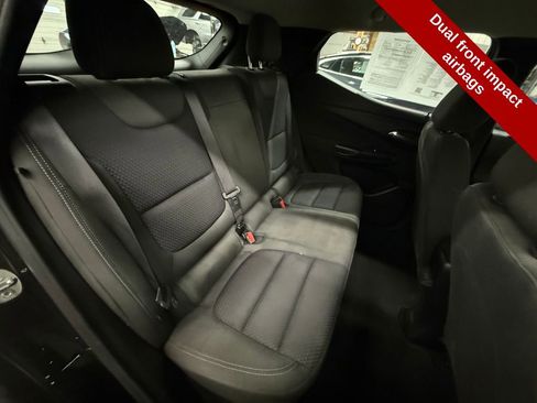 Used 2023 Chevrolet Bolt EUV LT image 39