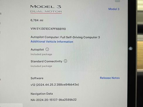 Used 2023 Tesla Model 3 Performance image 29