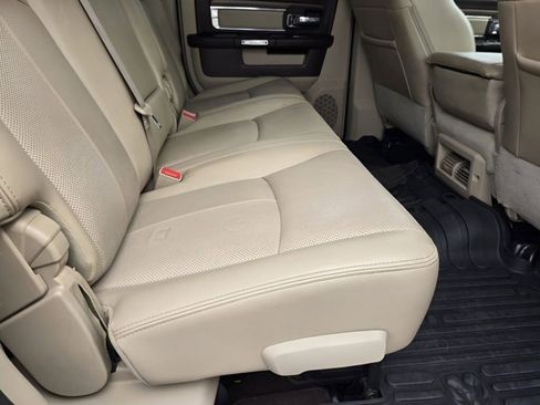 Used 2018 RAM 2500 Laramie w/ Cold Weather Group image 20