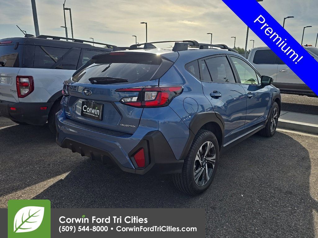 Used 2024 Subaru Crosstrek 2.0i Premium AWD/4WD image 9